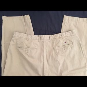 Men’s Tommy Hilfiger Khakis Pants 40 x 32